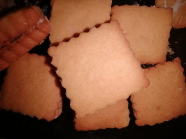Biscuits 5 Litre - Image 6